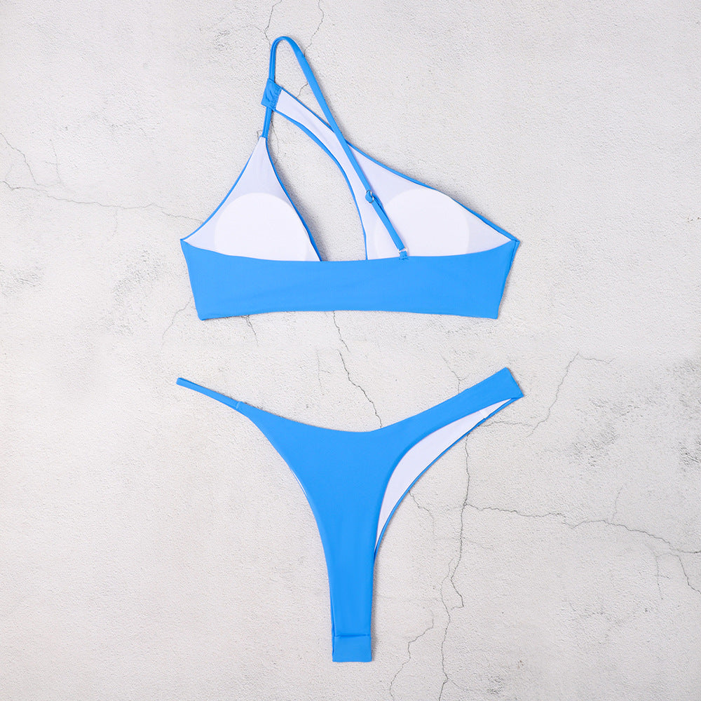 Dame Triangel-Bikini-Sæt med moderne snit og legende design Stilla