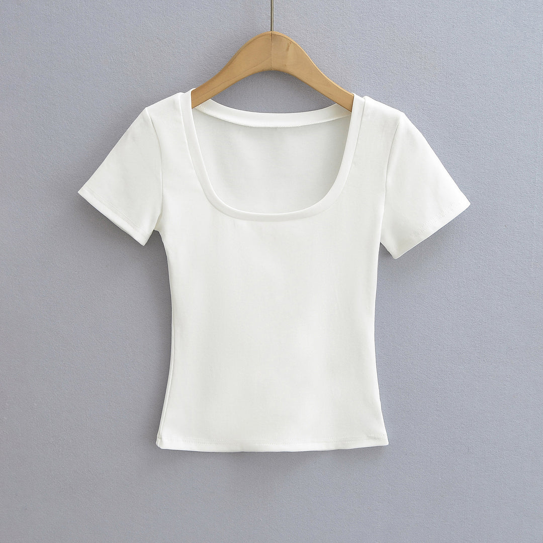 Dame tætsiddende T-shirt med rund halsudskæring og kortærmet design Stilla
