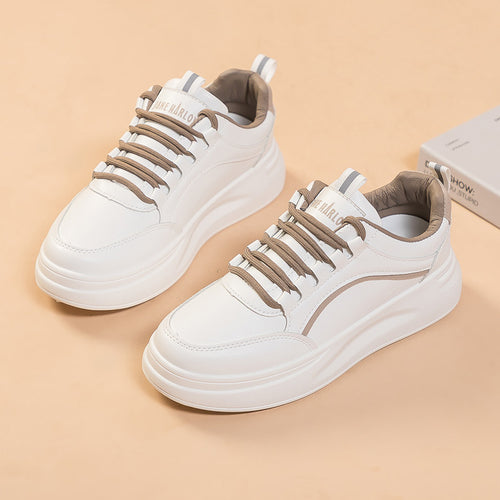 Dame sneakers i sporty-elegant design med skridsikker sål og fremragende dæmpning Stilla