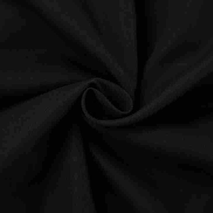 Damebluse med høj ståkrave og elegante pufærmer Stilla