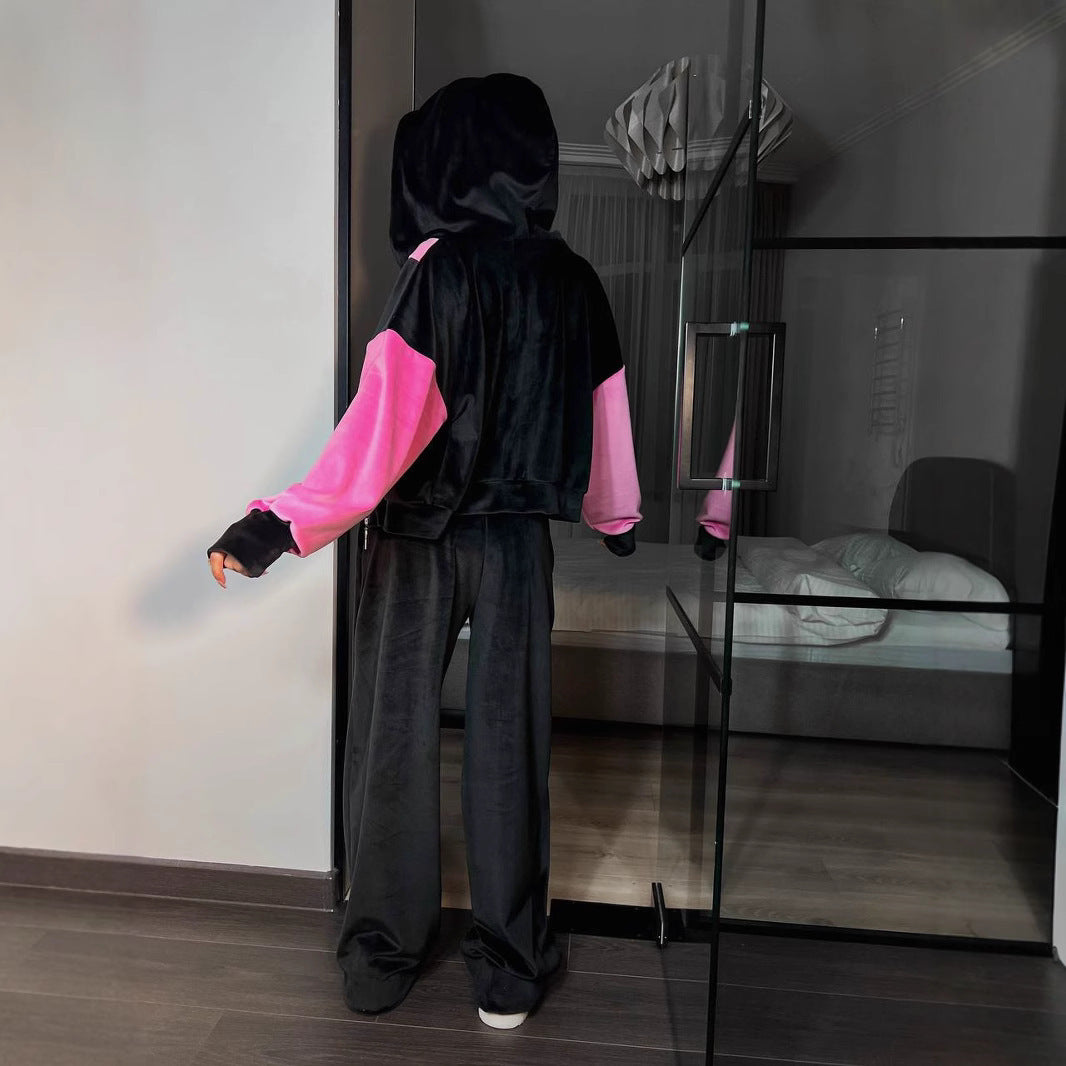 Kvindernes sporty velourjakke med høj krave og brede ærmer Skovae