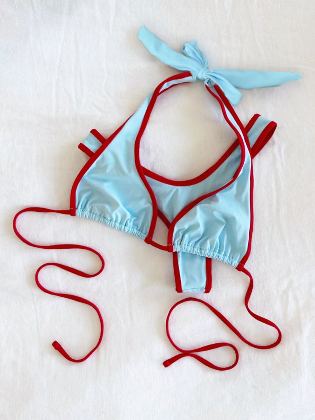 Dame bikini-top med legende knytningsdesign Skovae