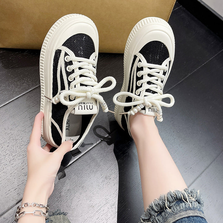 Dame plateausneakers med trendy netdesign og fashionable snøresystem Stilla