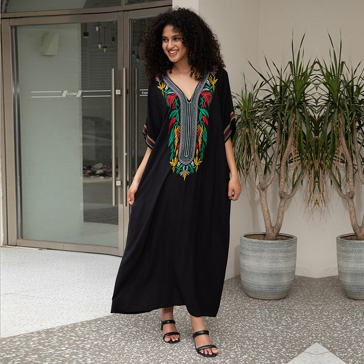 Dame Maxi-Kaftan med kunstnerisk broderi og bred pasform Stilla