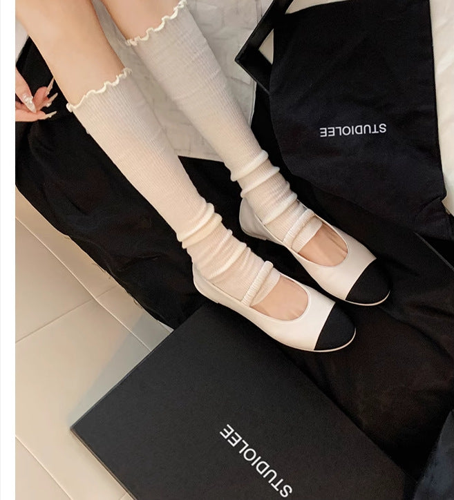 Dame Mode Ballerinas med elegant cut-out design og fleksibel rem Stilla