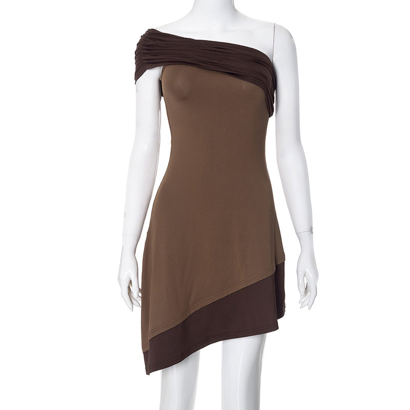 Femme Asymmetrisk Raffineret Minikjole Stilla