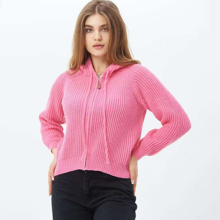 Women's Cropped Hoodie lavet af blødt ribbede strikmateriale med praktiske snore Stilla