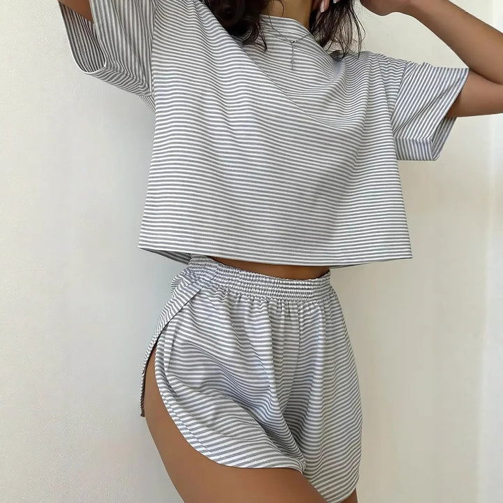 Dame Casual Stripe Sæt med Løst T-shirt og Shorts Skovae