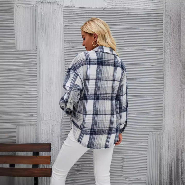 Dame Casual Flannel Skjorte Jakke med Ternet Design og Praktiske Brystlommer Skovae
