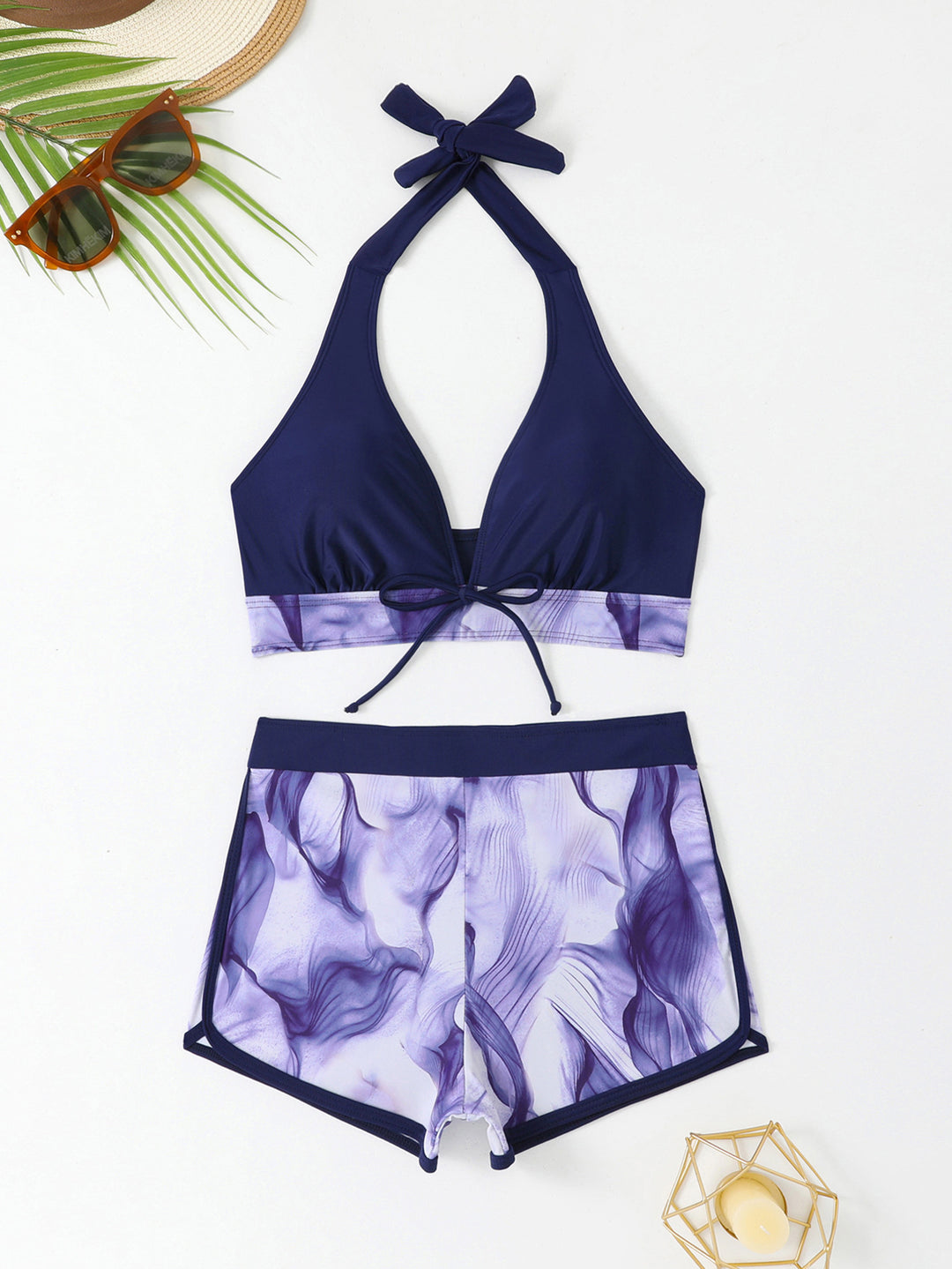 Dame sporty bikini sæt med dyb v-hals og komfortable shorts Skovae