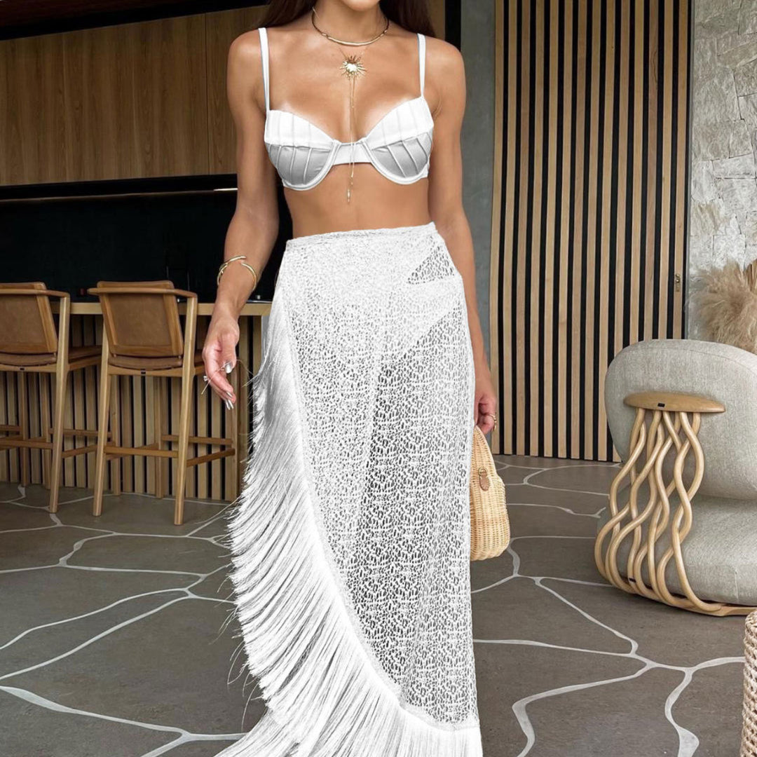 Dame bikini-sæt med elegant frynse nederdel og fashionable top Stilla