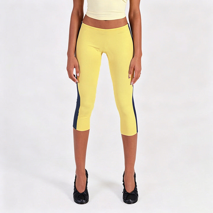 Damen Sportliche 3/4-Leggings mit seitlichen Kontraststreifen Skovae