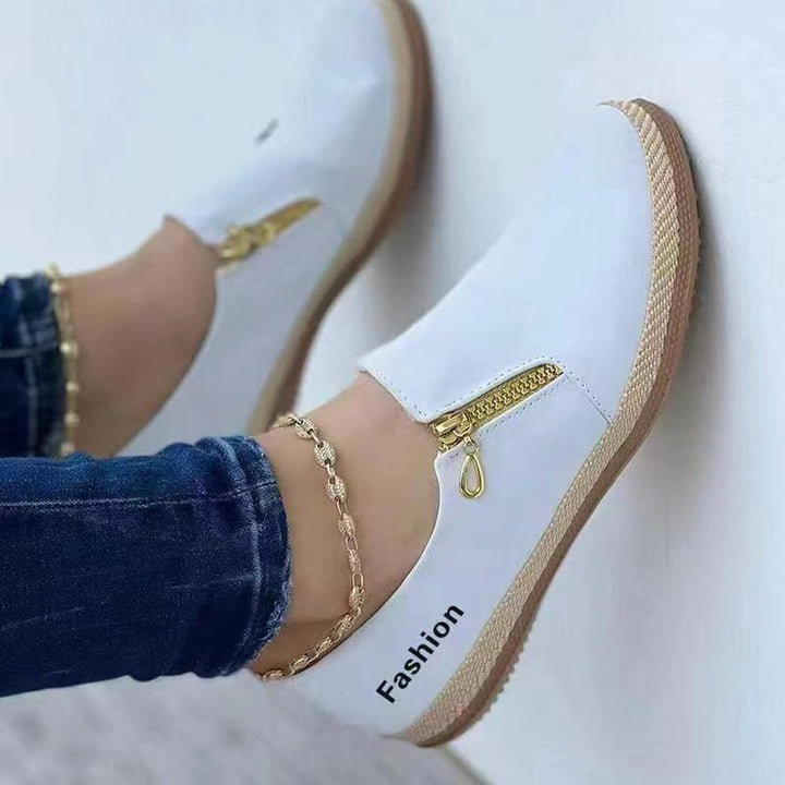 Dame Mode Slip-On Sneakers med dekorativ lynlås og behageligt fodseng Stilla