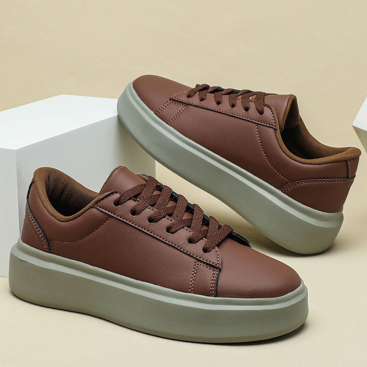 Dame Mode Sneakers med høj gummisål og innovativt design Stilla