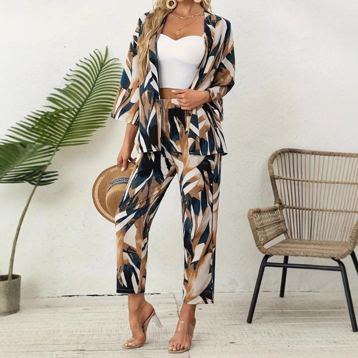 Dame To-delt Floral-outfit med løstsiddende blazerjakke og elegant bukser Stilla