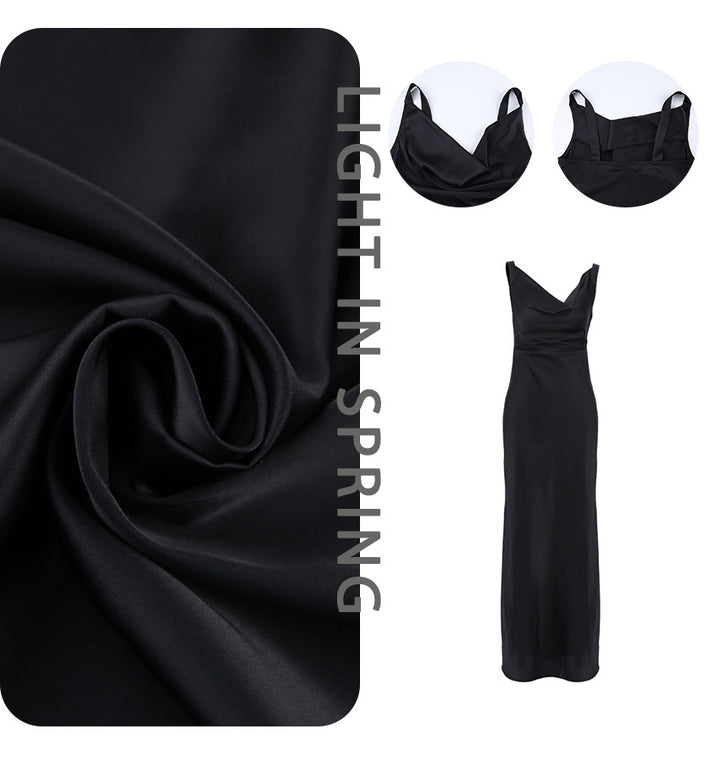 Dame maxi-kjole med elegant V-udskæring og flydende satin-finish Stilla