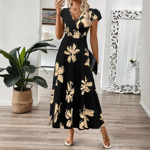 Dame Maxikjole i elegant indpakningsstil med blomsteragtige accenter Stilla