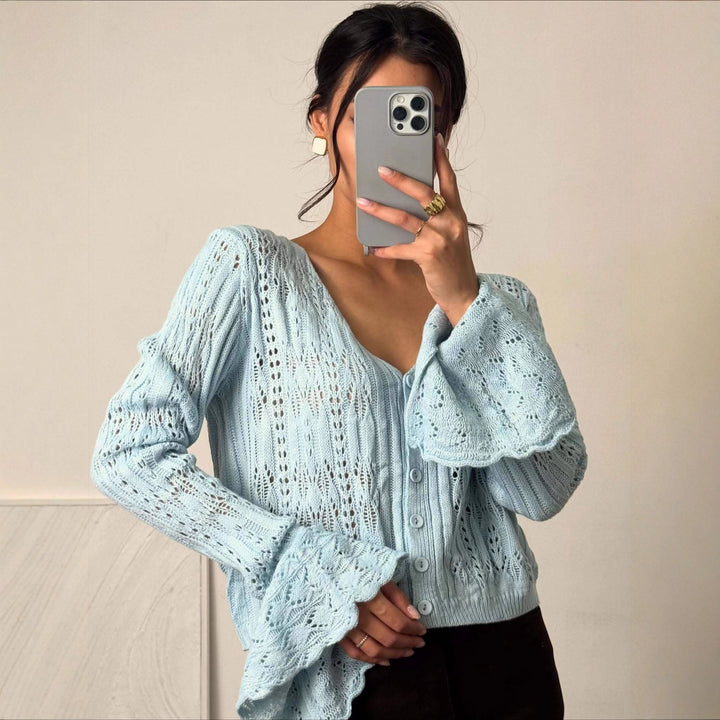 Kvinders cardigan med elegant blonderdesign og brede ærmer Stilla