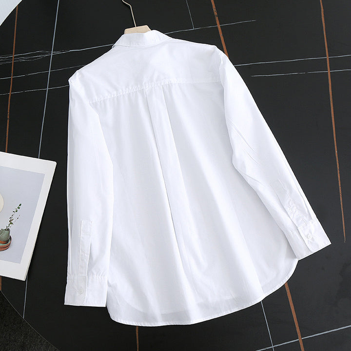 Kvinders elegante og luftige bluse med moderne krave Stilla