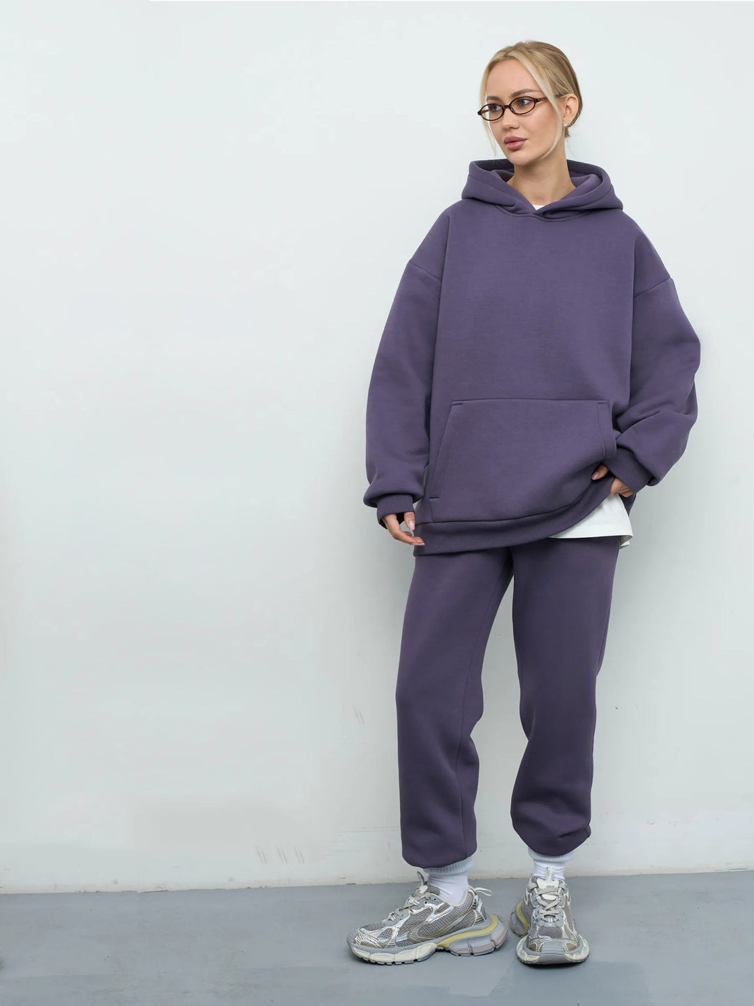 Dame Oversized Hoodie og Behagelige Joggingbukser i Moderne Design