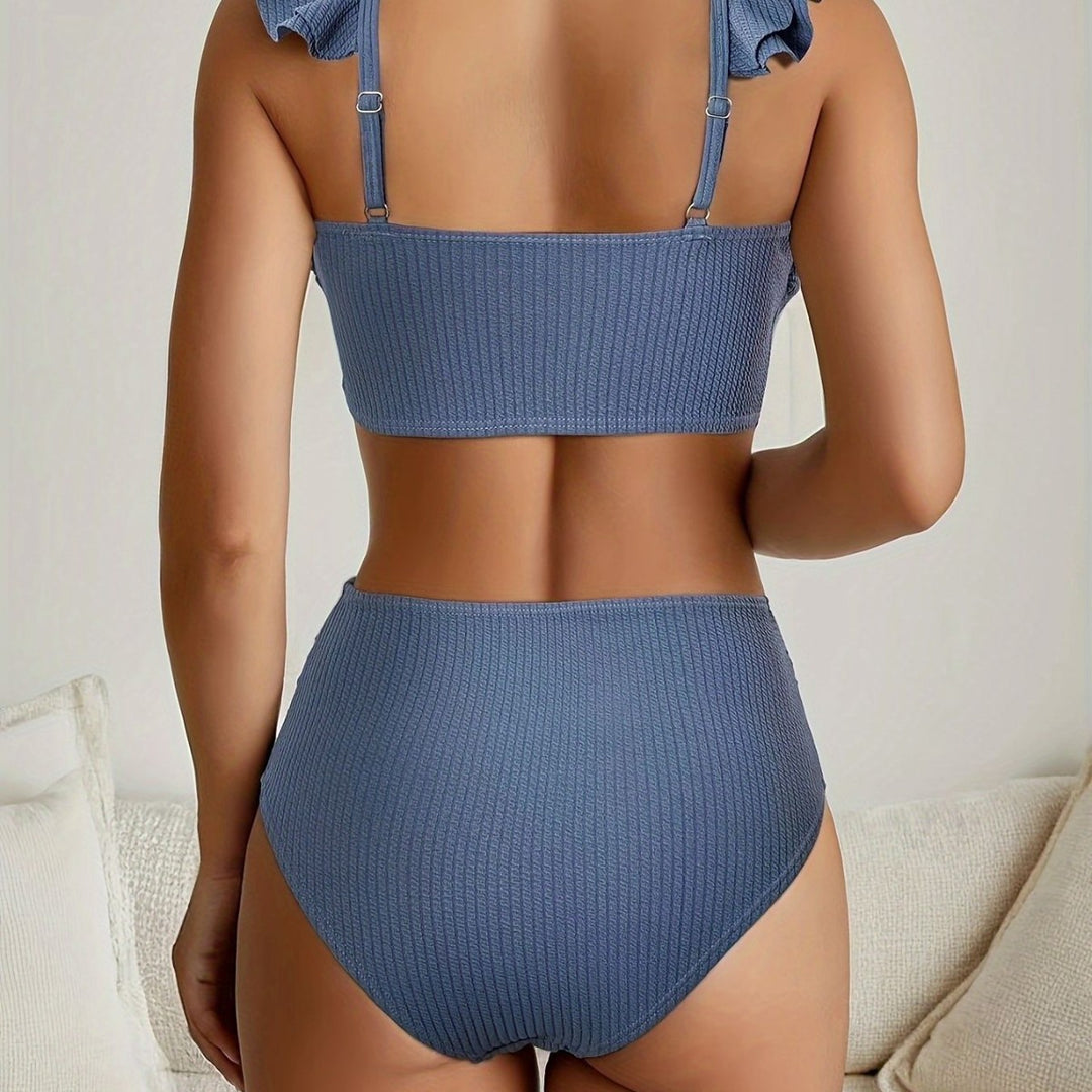 Dame højt skåret badetop med ruffle detaljer og matchende bikini underdel Skovae