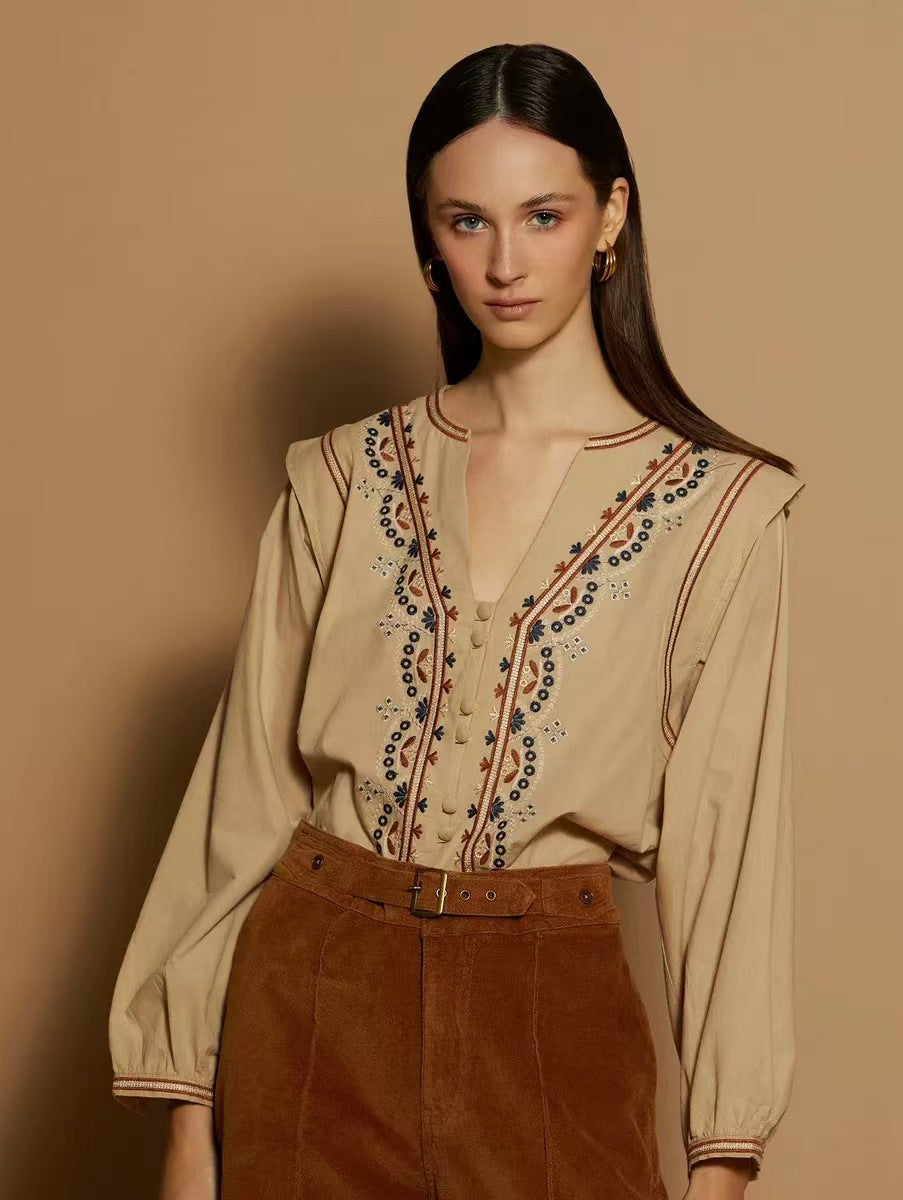 Damebluse med kunstneriske broderier og afslappet snit Stilla