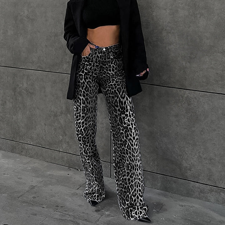 Dame flared jeans med trendy leopardmønster og høj talje Stilla