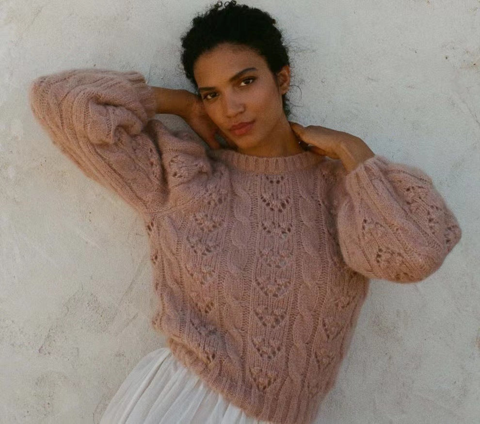 Dame sweater med struktureret kabelmønster og voluminøse ærmer Stilla