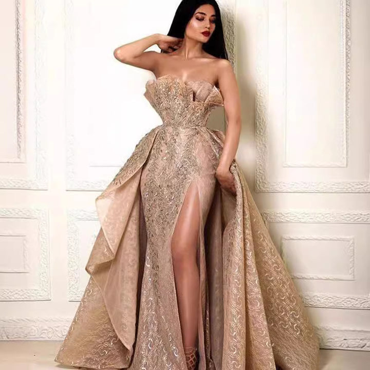 Dame Glamourøst Aftenkjole med glitrende Bustier og gennemsigtig Nederdel Stilla