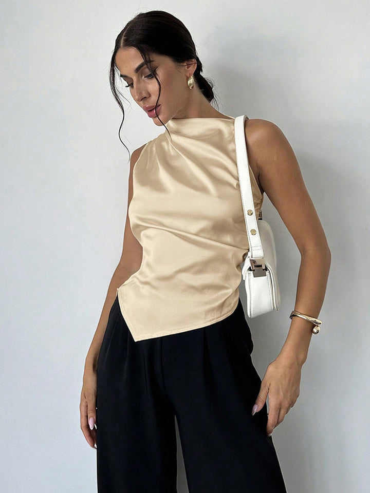 Damer elegant, figursyet satin top med asymmetrisk kant Skovae
