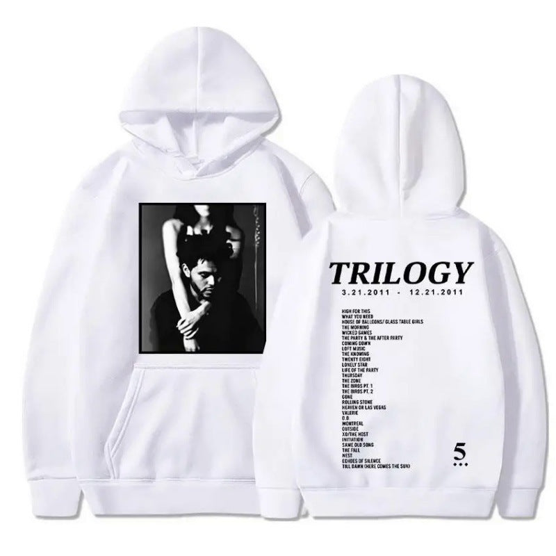 Dame hoodie med kunstnerisk fotoprint og unik skrift Skovae