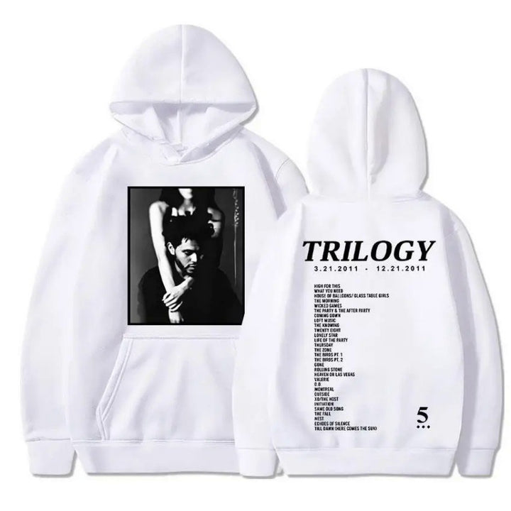 Dame hoodie med kunstnerisk fotoprint og unik skrift Skovae