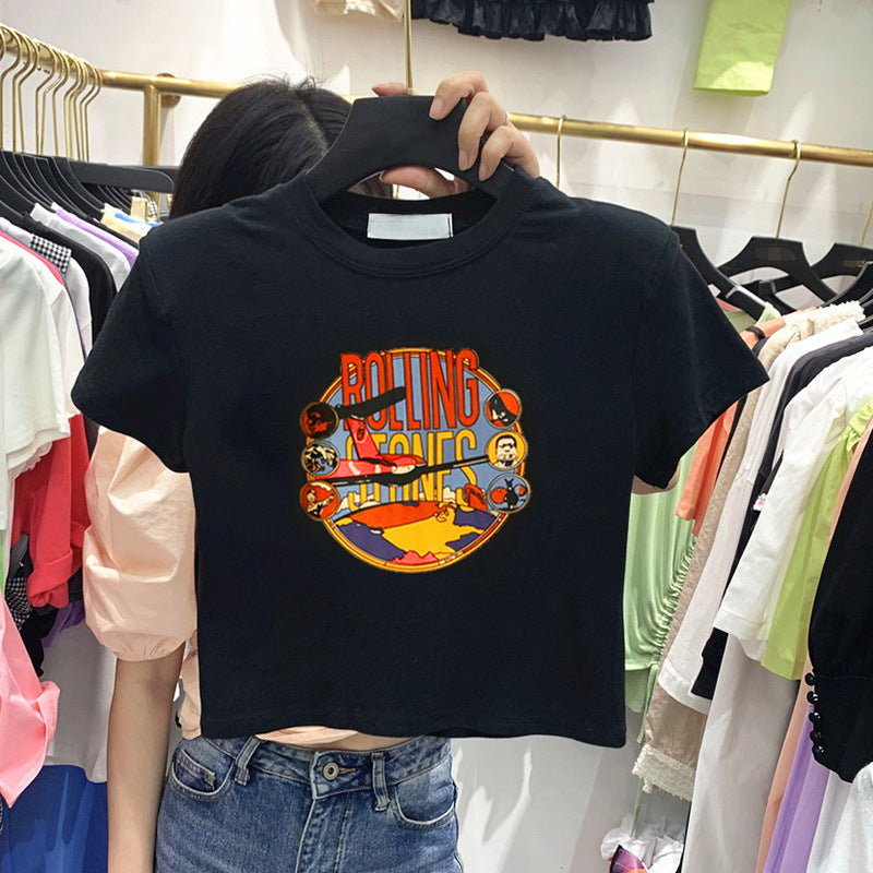Kvinders kortærmet T-shirt med kreativt trykdesign og løs pasform
