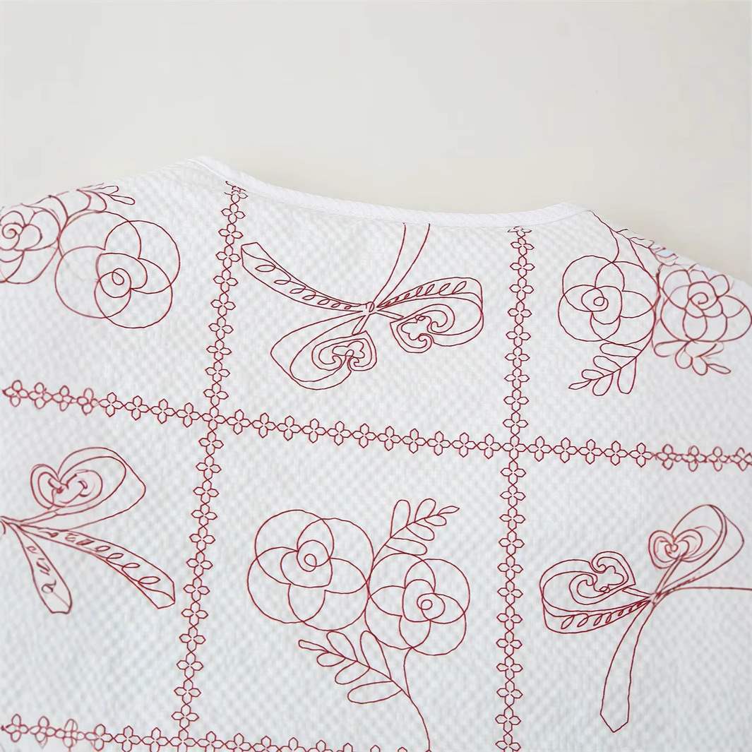 Dame Let og elegant bluse med blomstertryk Stilla