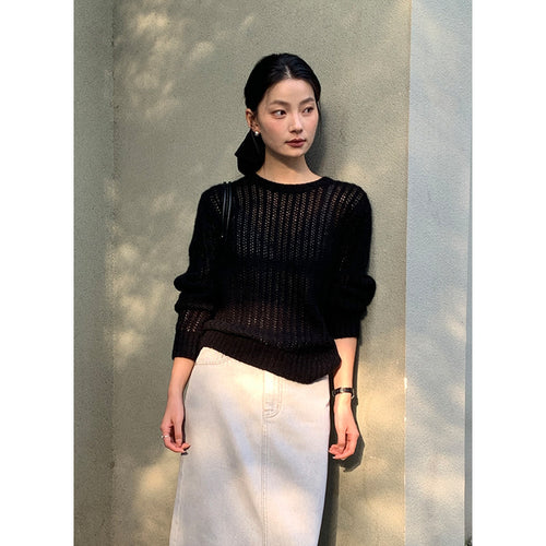 Dame let strikket sweater med fin maske struktur og rund halsudskæring Stilla
