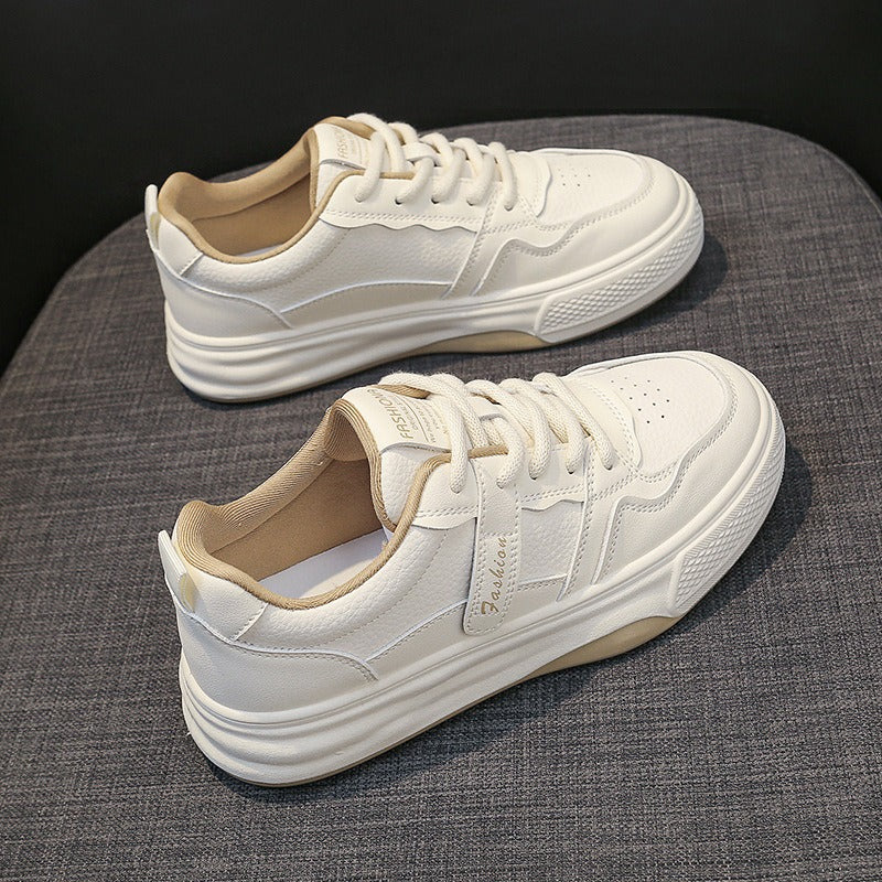 Dame Mode Sneakers i Sport-Chic-Design Stilla