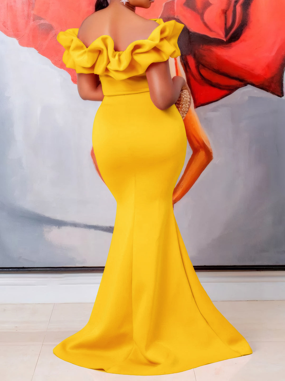 Dame Off-Shoulder Kjole med voluminøse Flæsedetaljer Stilla