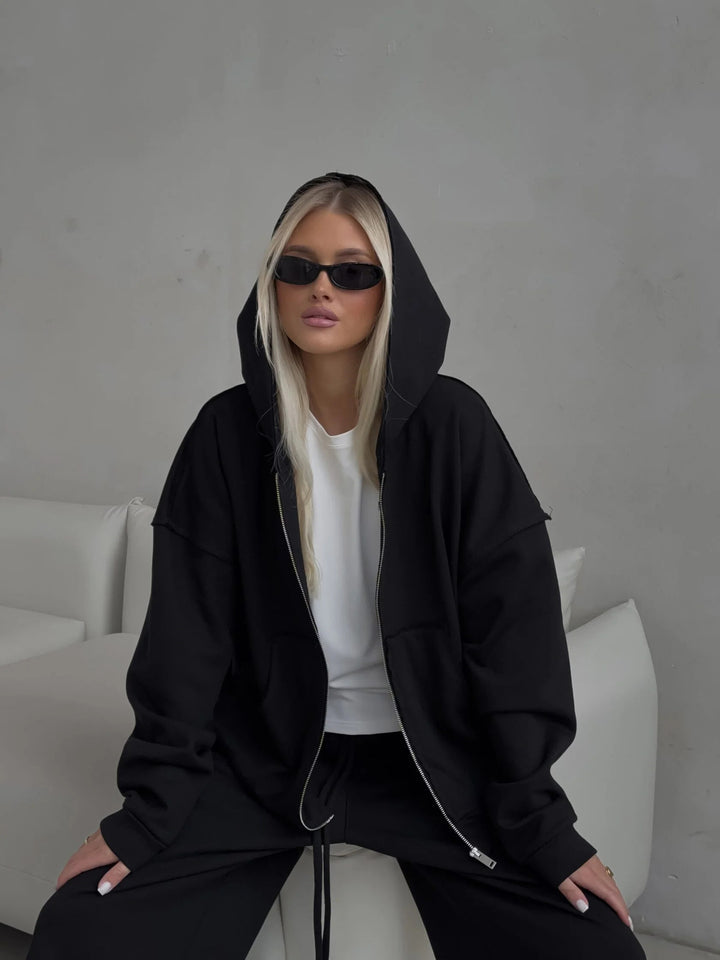 Women's comfortable oversized hoodie and loose jogger pants set Skovae