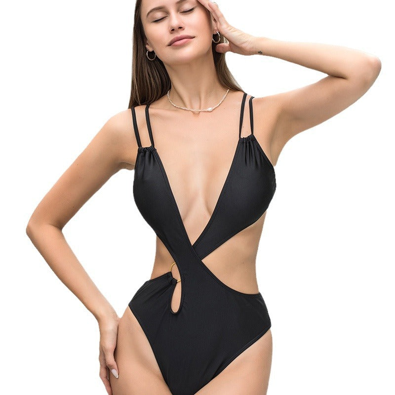 Dame One-piece badebadetøj med stilfuld cut-out design og justerbare stropper Stilla