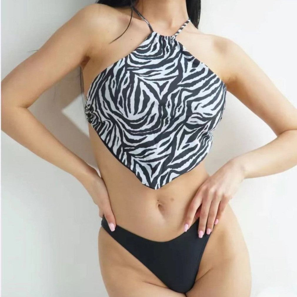 Dame Triangel-Bikini med moderne halterneck og elegant snøring Skovae