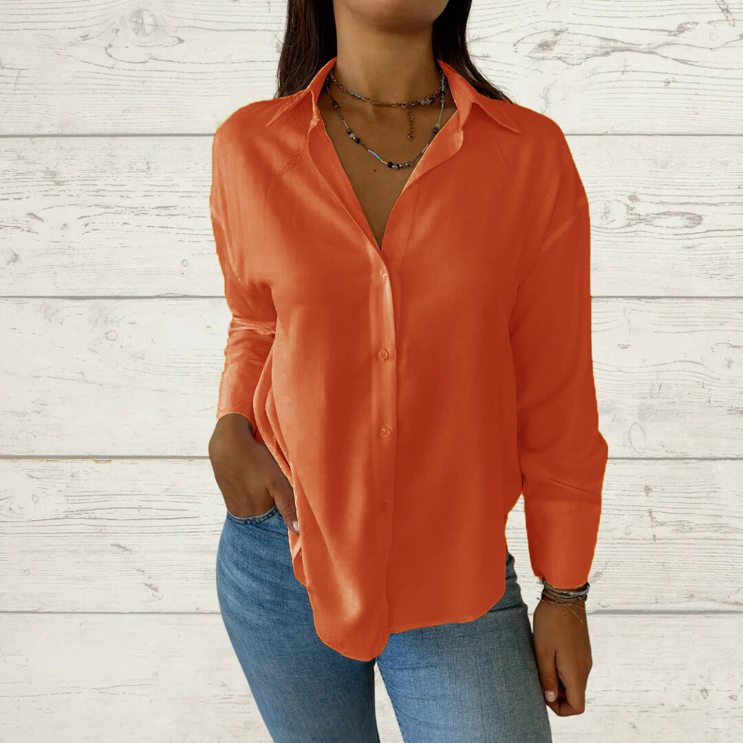 Dame moderne bluse med skinnende stof Stilla