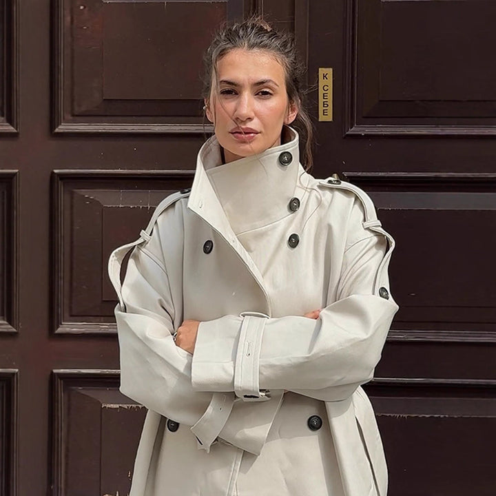 Dame Oversized Trenchcoat med lommer og stilfulde knapdetaljer Stilla