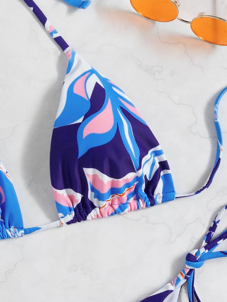 Dame Triangel-Bikini med fantastisk blomsterdesign og elegante snørredetaljer Skovae