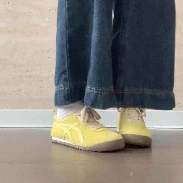 Dame sneakers med stilfuldt metallic-indlæg og åndbart overmateriale Stilla