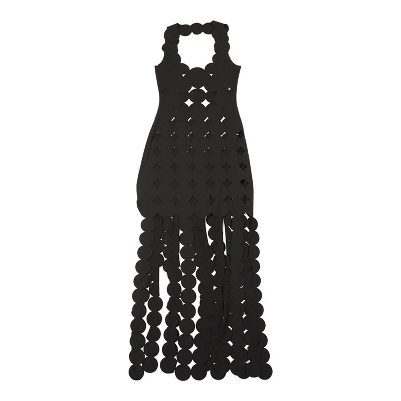 Dame Maxikjole med moderne udringning og besynderligt cut-out-design Stilla