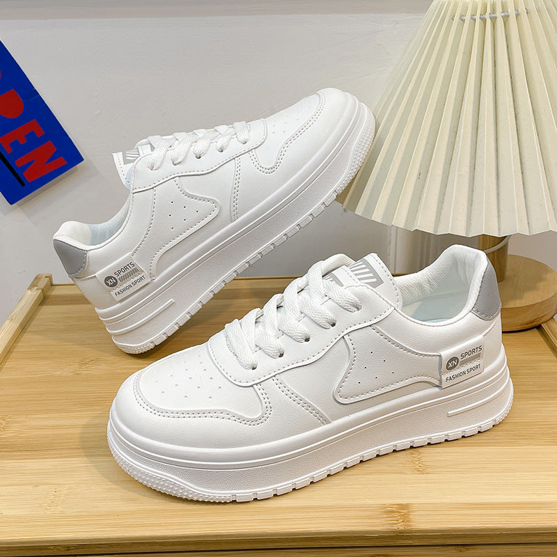 Dame Sneakers med komfortabel plateau-sål og åndbar inderside Stilla