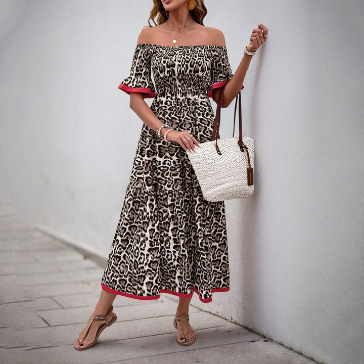 Dame Off-Shoulder Maxikjole med dyreprint og flæsedetaljer Stilla