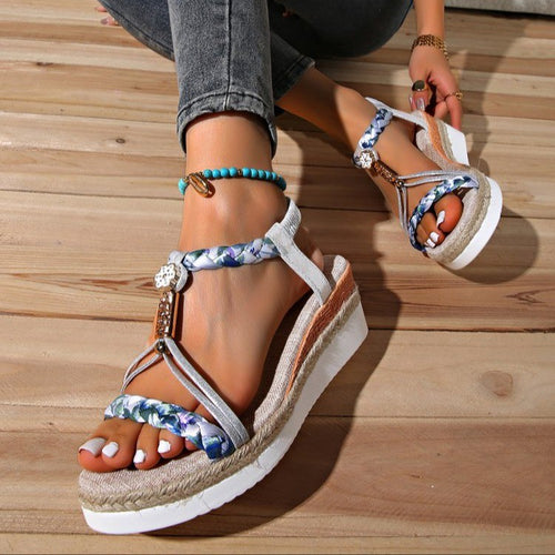 Damer wedge-sandaler med florale detaljer og skridsikre såler Stilla