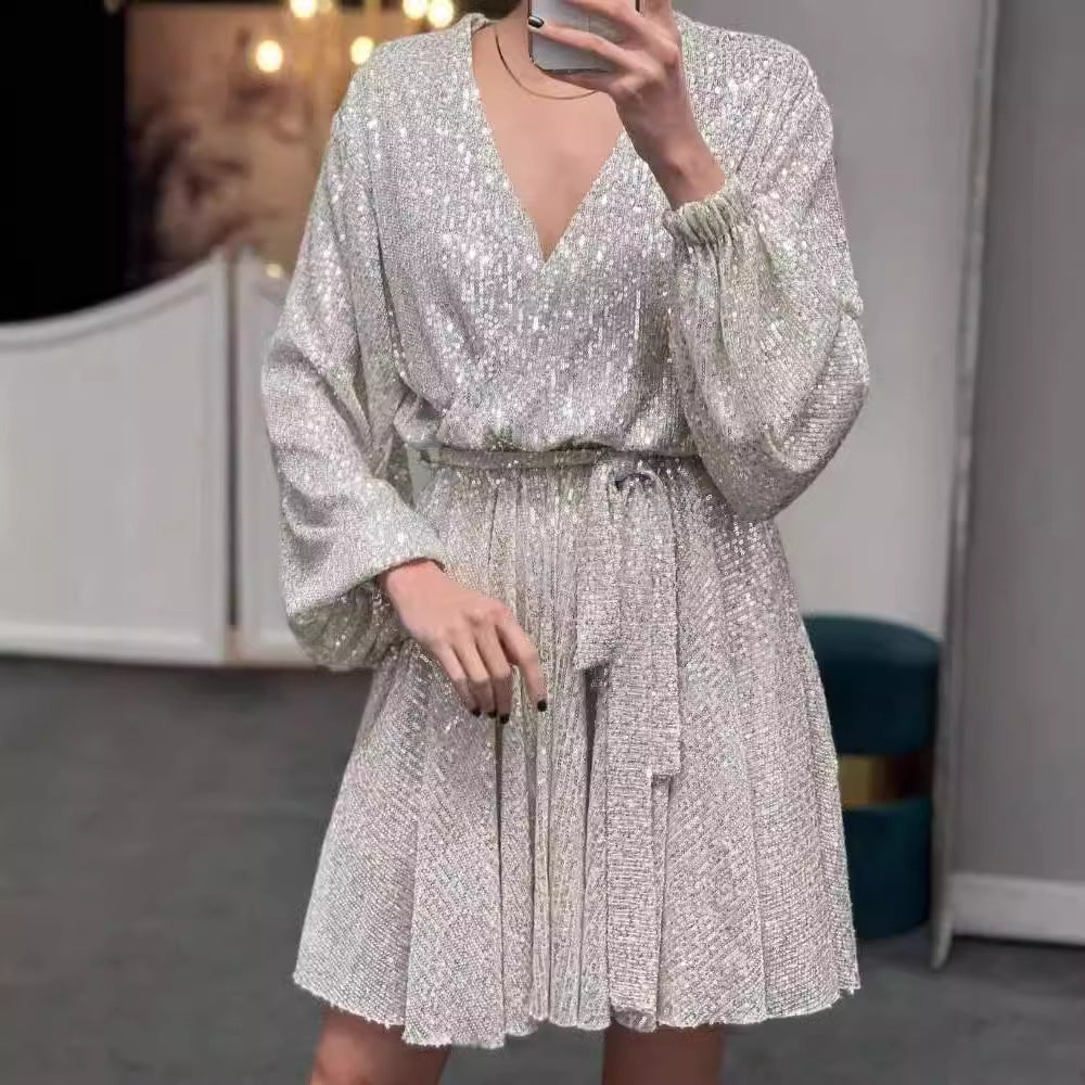 Dame Glamourøst Paillet-Kjole med dyb V-udskæring og ærmeløst Design Stilla