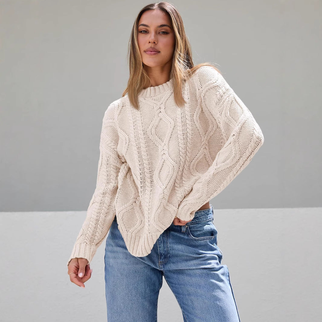 Kvinnernes chunky strikkede sweater med kabeldesign Stilla